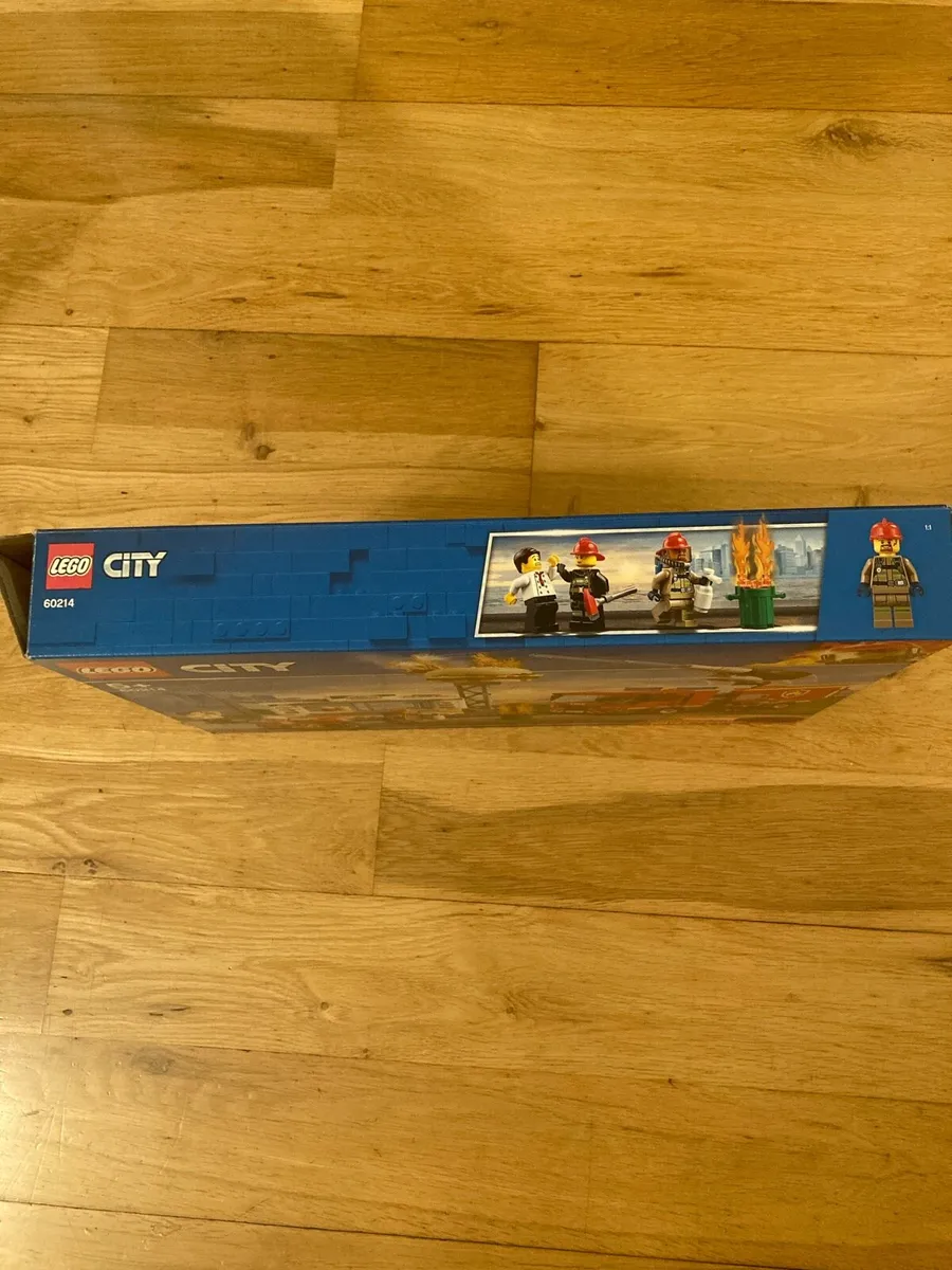 Lego City Fire Station - 60214 - Image 2