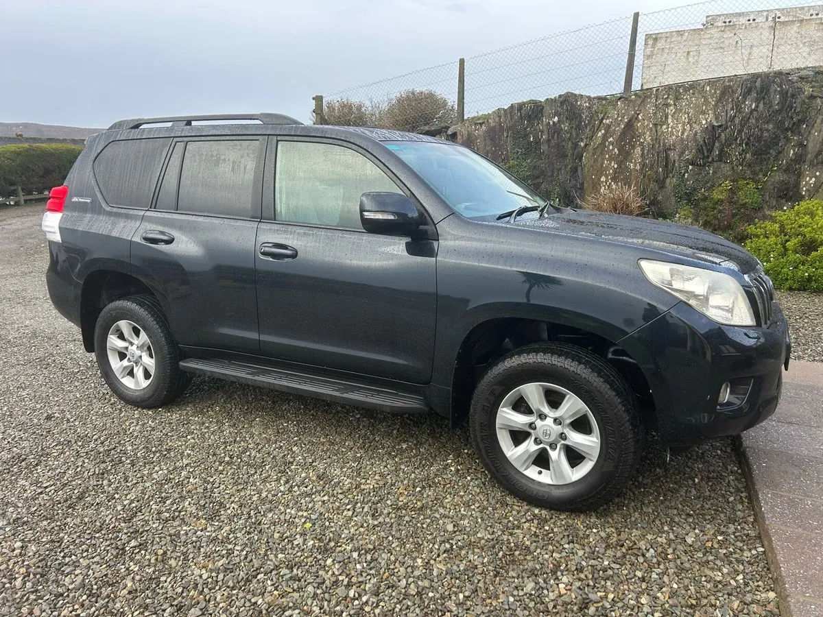 Toyota landcruiser 2011 - Image 3