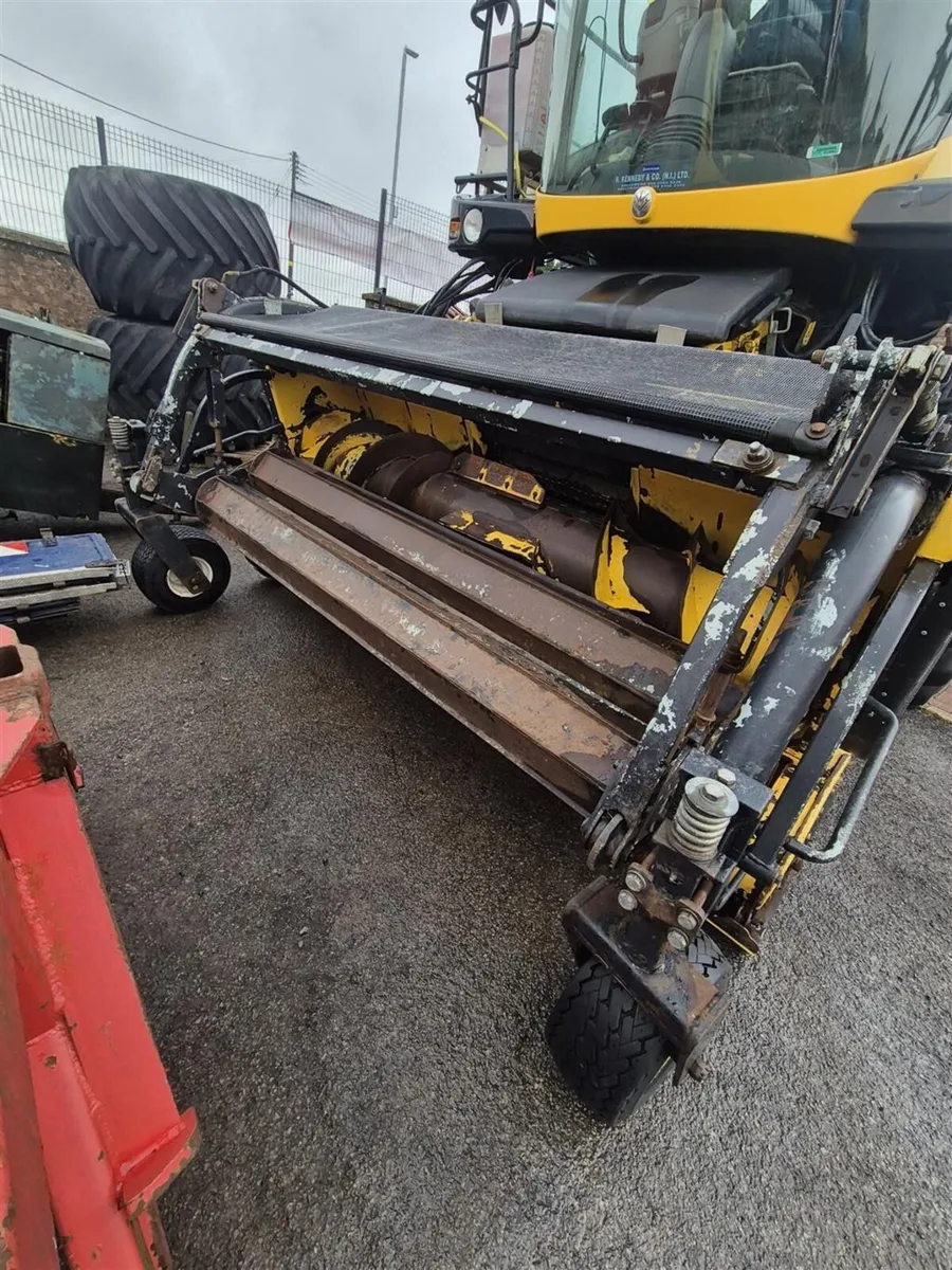 NEW HOLLAND HARVESTER - Image 3