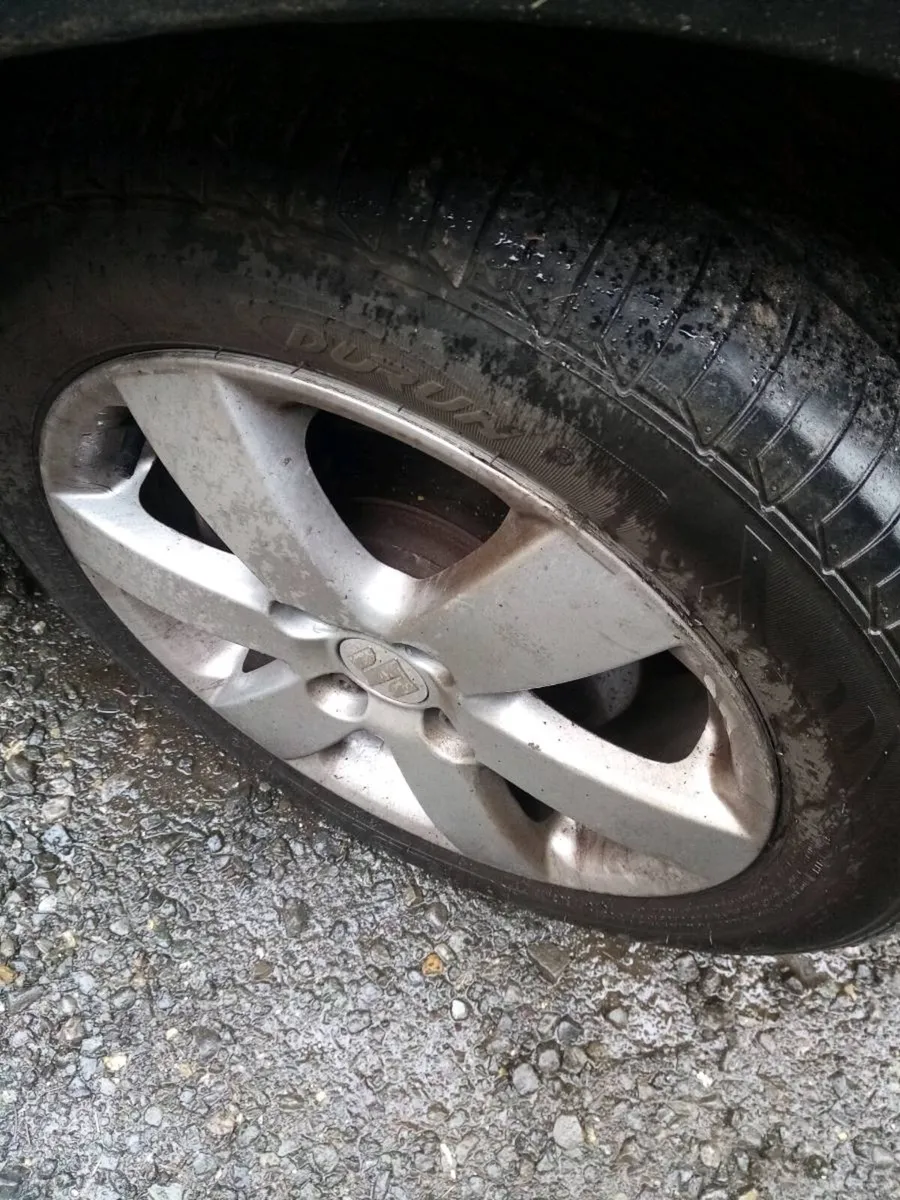 Suzuki swift 1,3 petrol parts only - Image 4