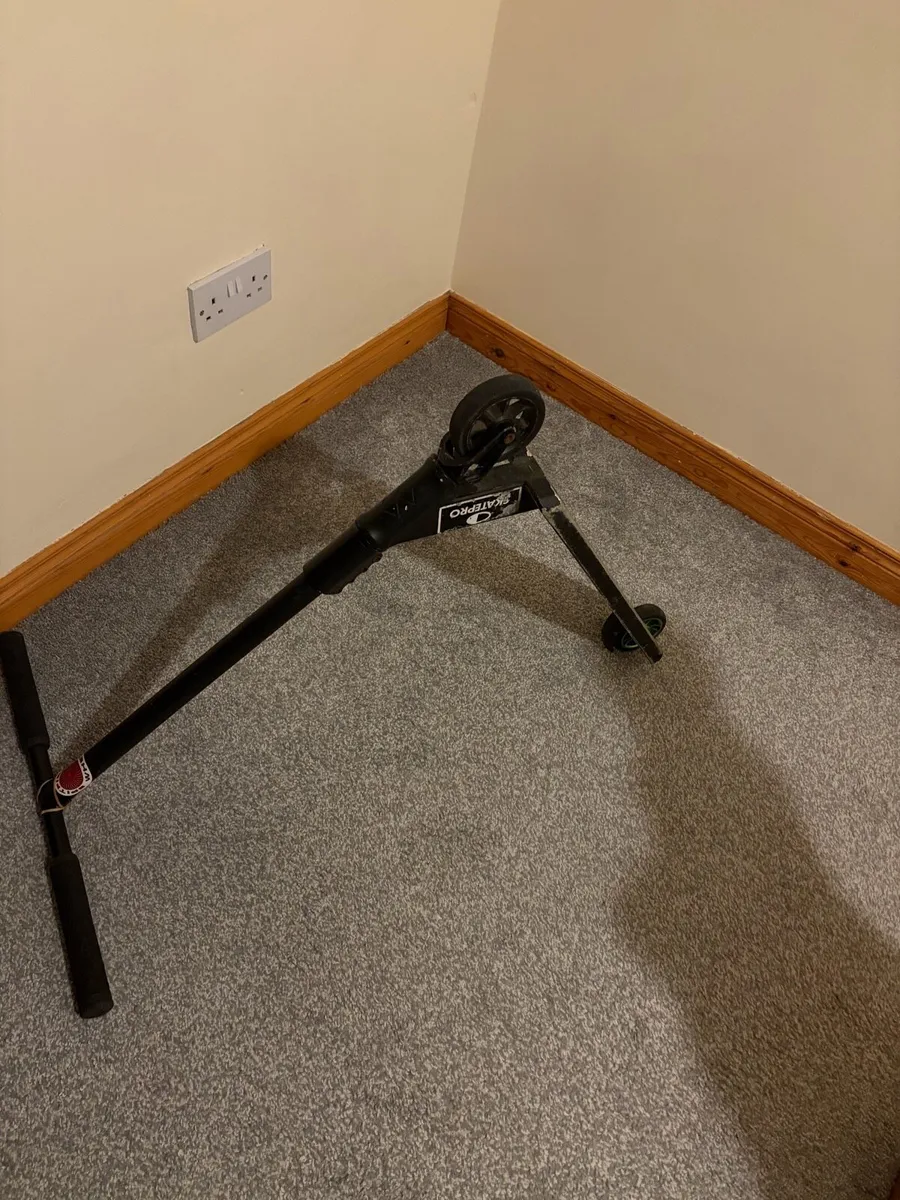 Stunt Scooter - Image 1