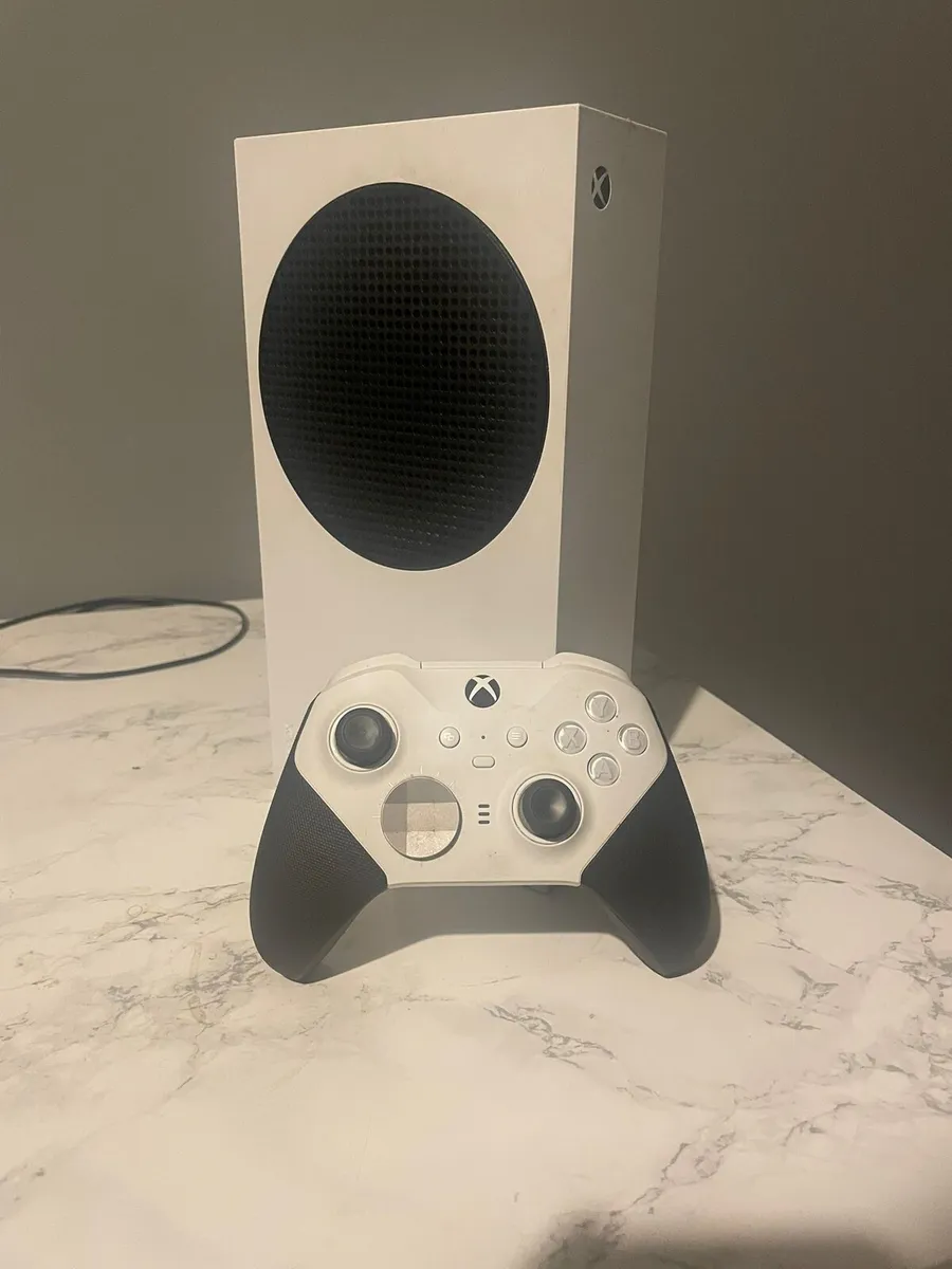 Xbox Series S - Image 1