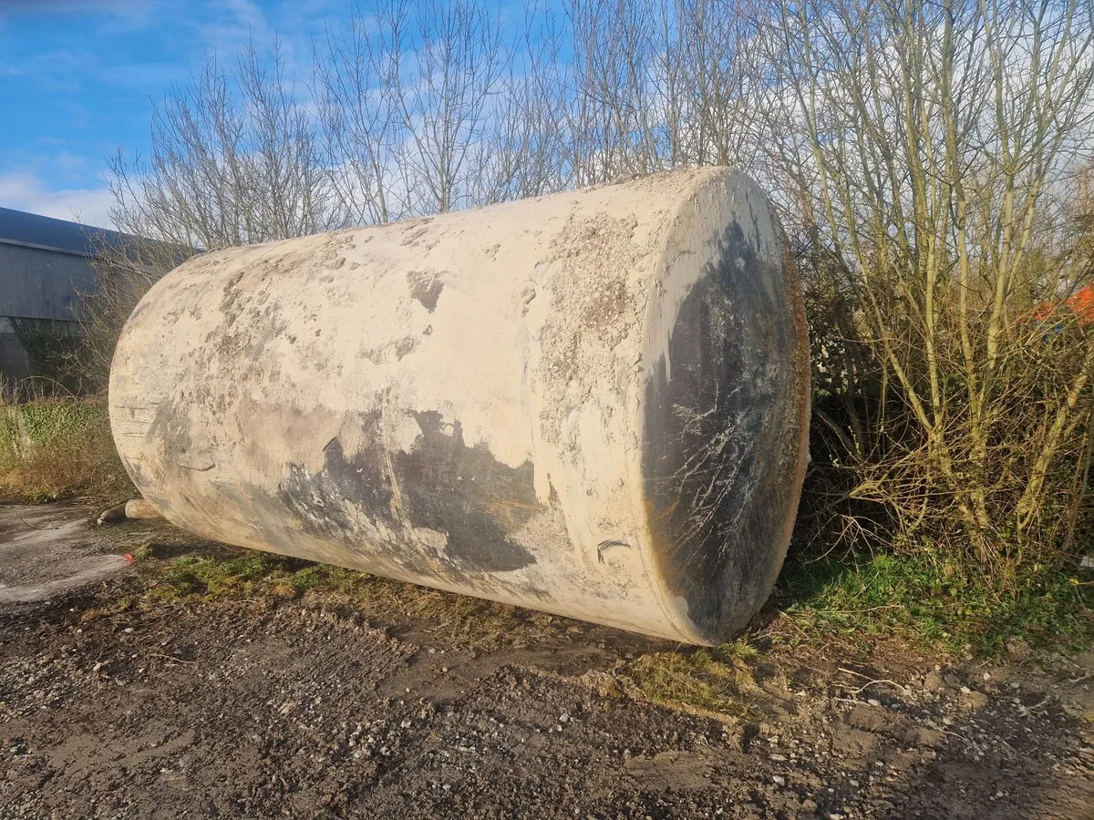 Large Fuel/Storage Tank - Image 1