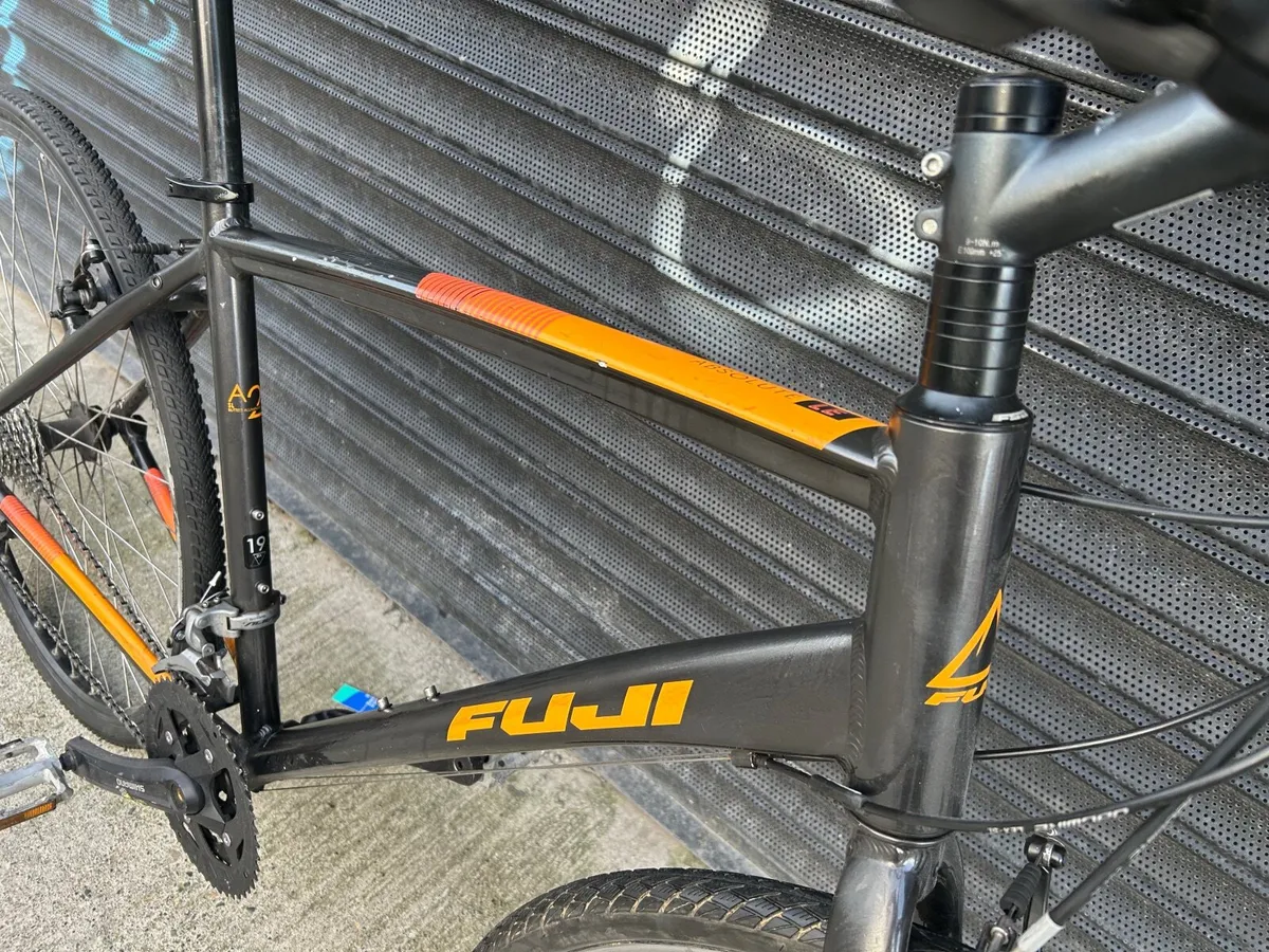 Fuji Hybrid bike❗️Open 7 days of the week ❗️ - Image 4