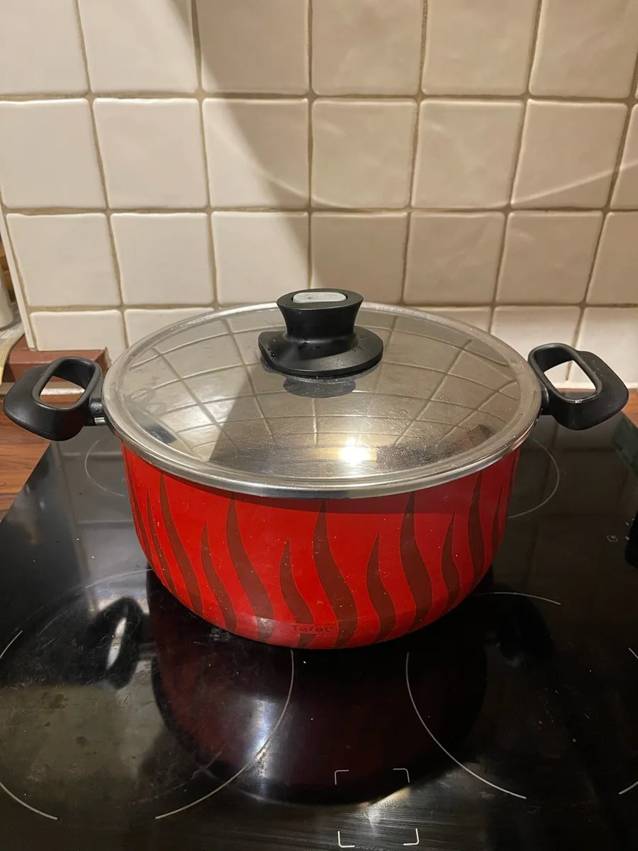 Original Tefal Pot with lid - Image 1