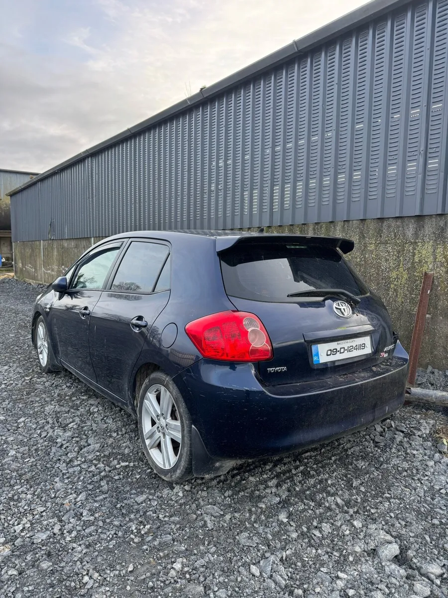 Toyota auris sr180 2.2 D4D D-cat - Image 2