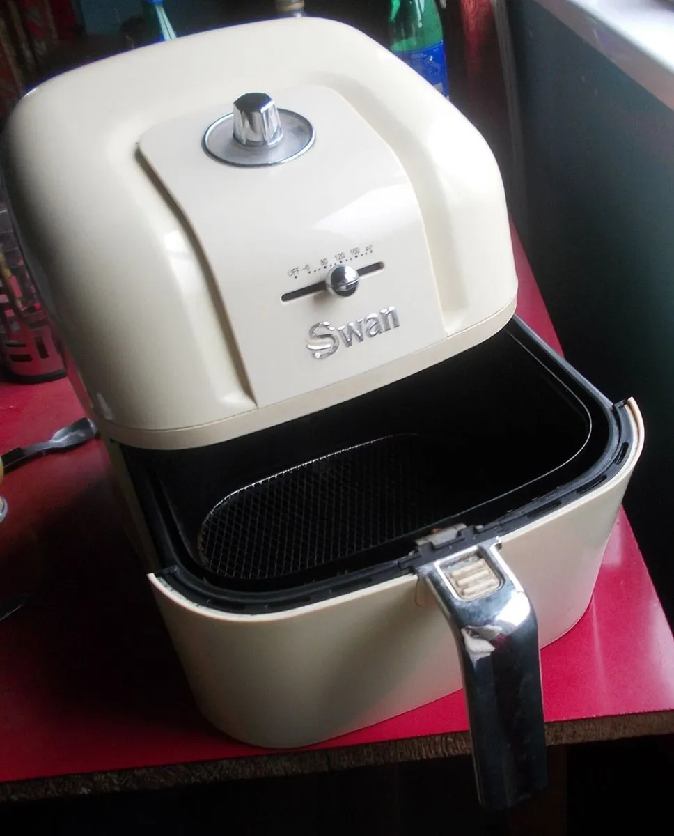 Air Fryer - Image 1