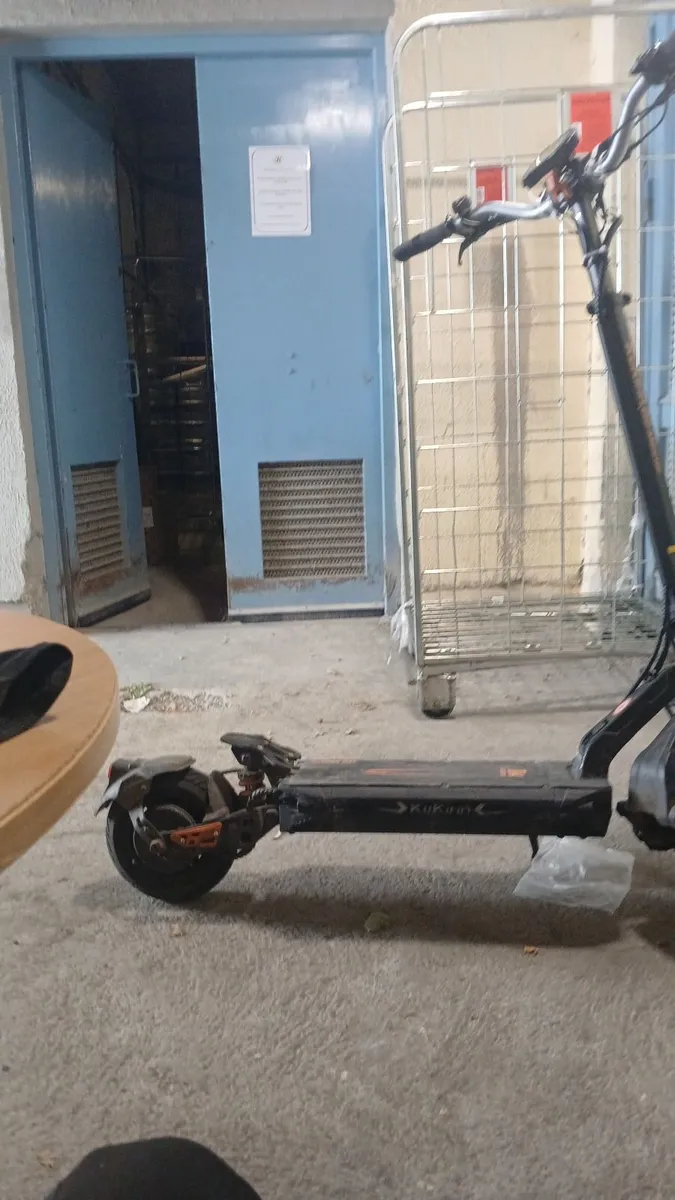 Escooter - Image 2