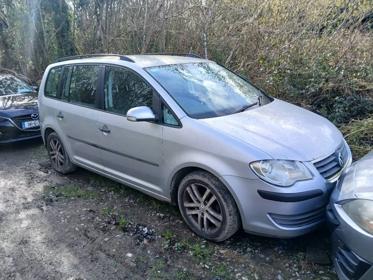 CARS FOR REPAIRS R PARTS - Image 1