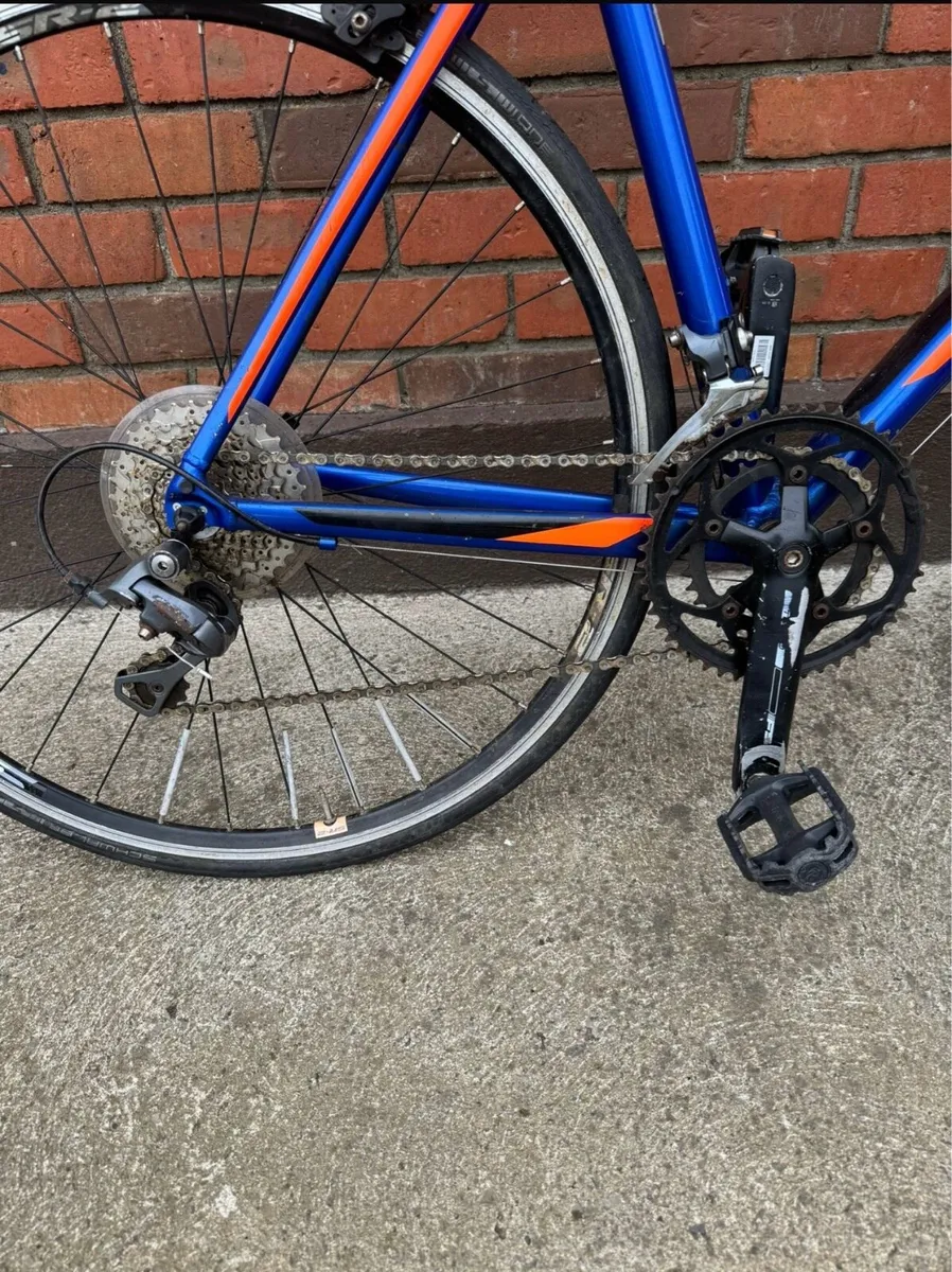 Giant contend racing bike - Image 2