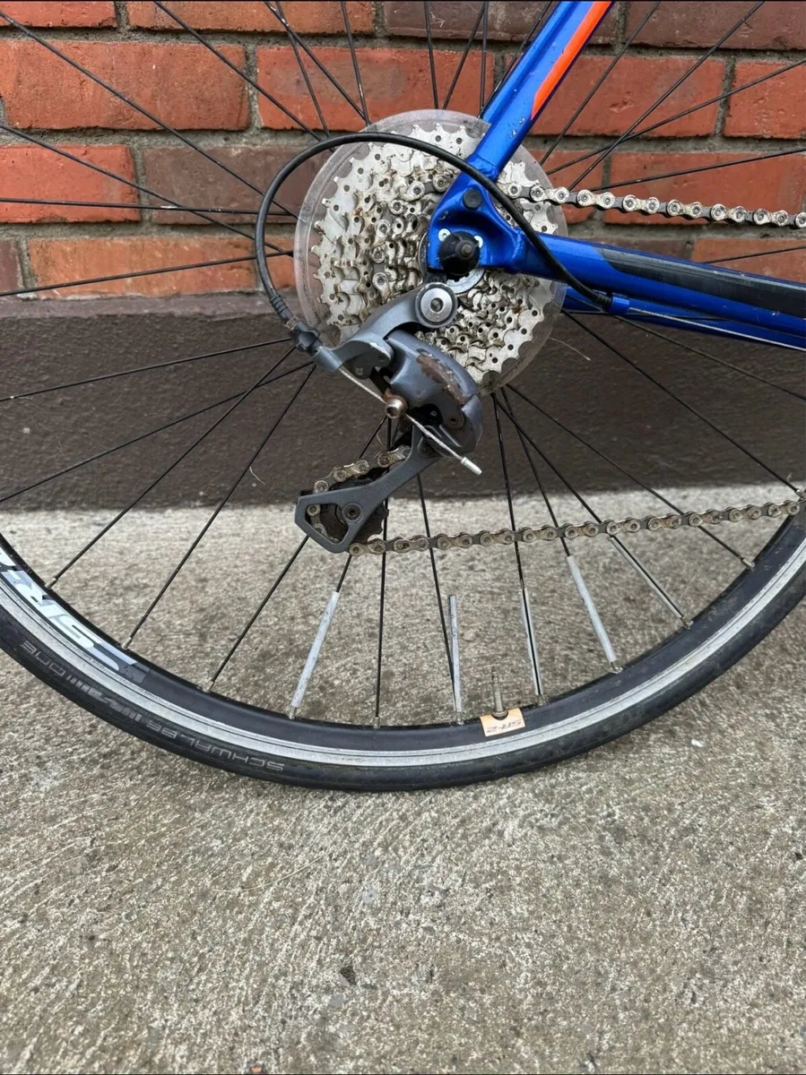 Giant contend racing bike - Image 3