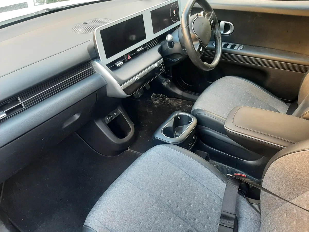 HYUNDAI IONIQ 5     221    ELECTRIC - Image 4