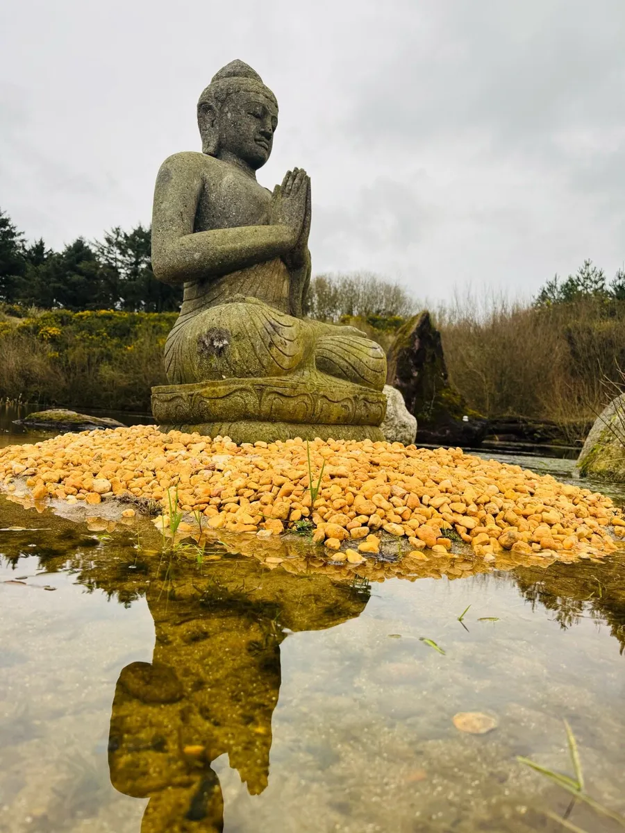Memorial stone, grave stone, polished pebbles - Image 1