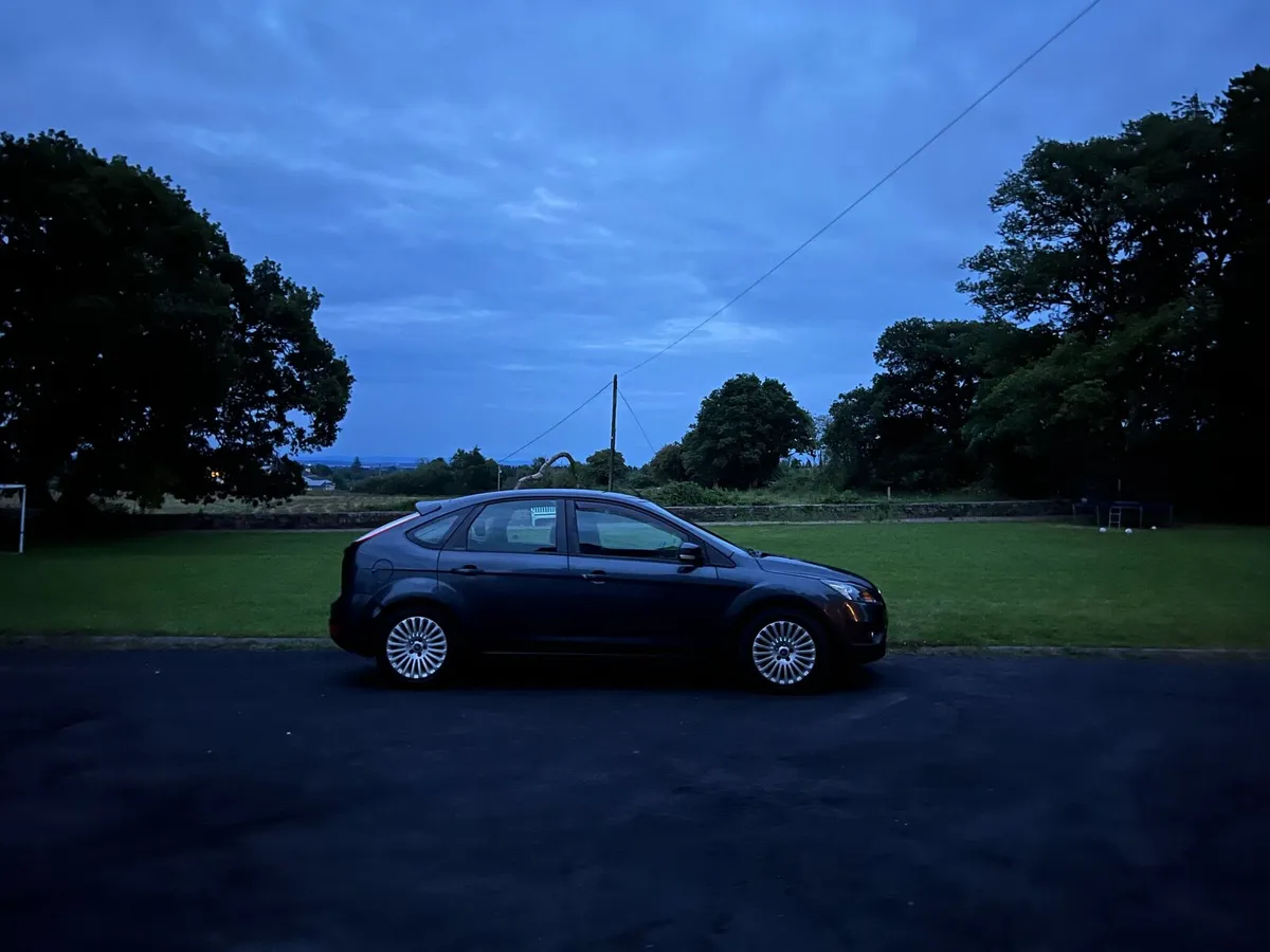 Ford Focus 2011 titanium read the description - Image 3