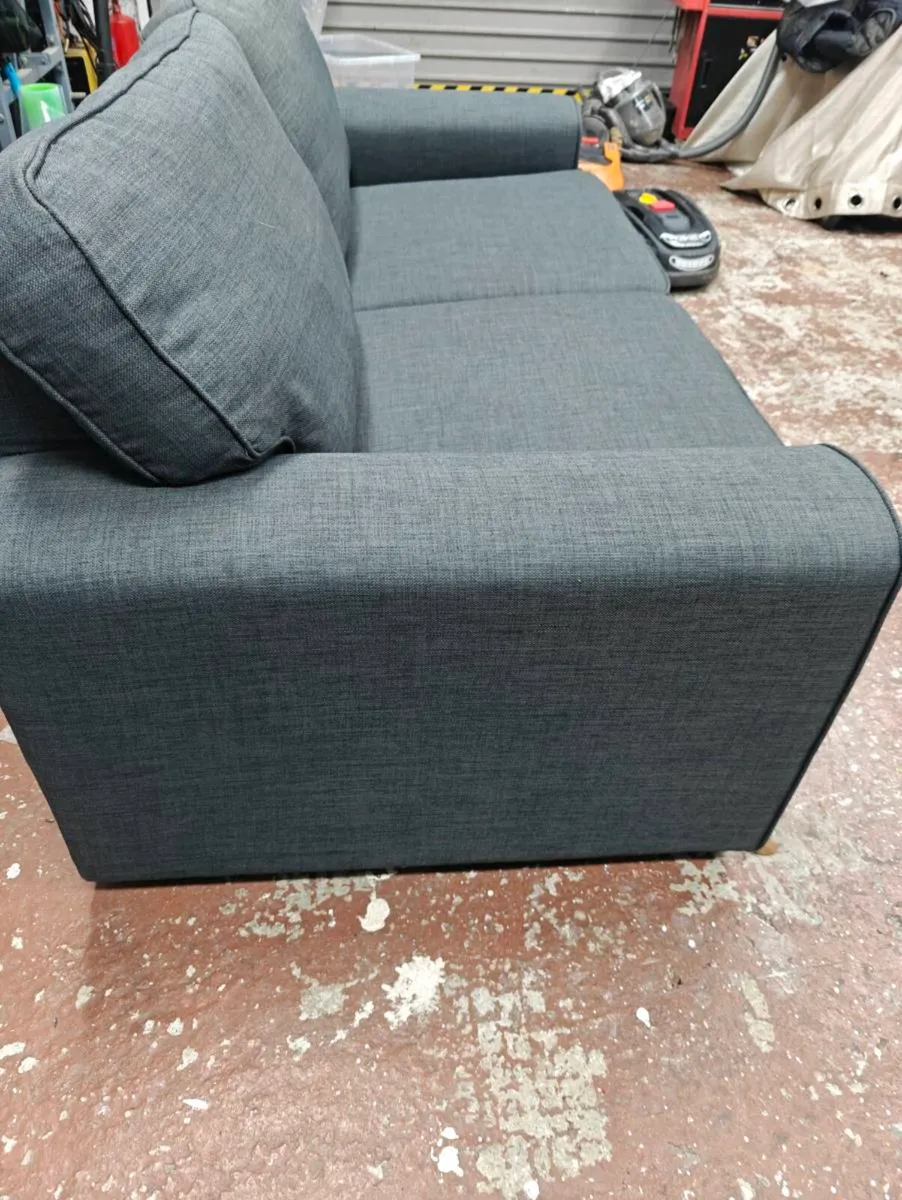 Sofa - Image 4