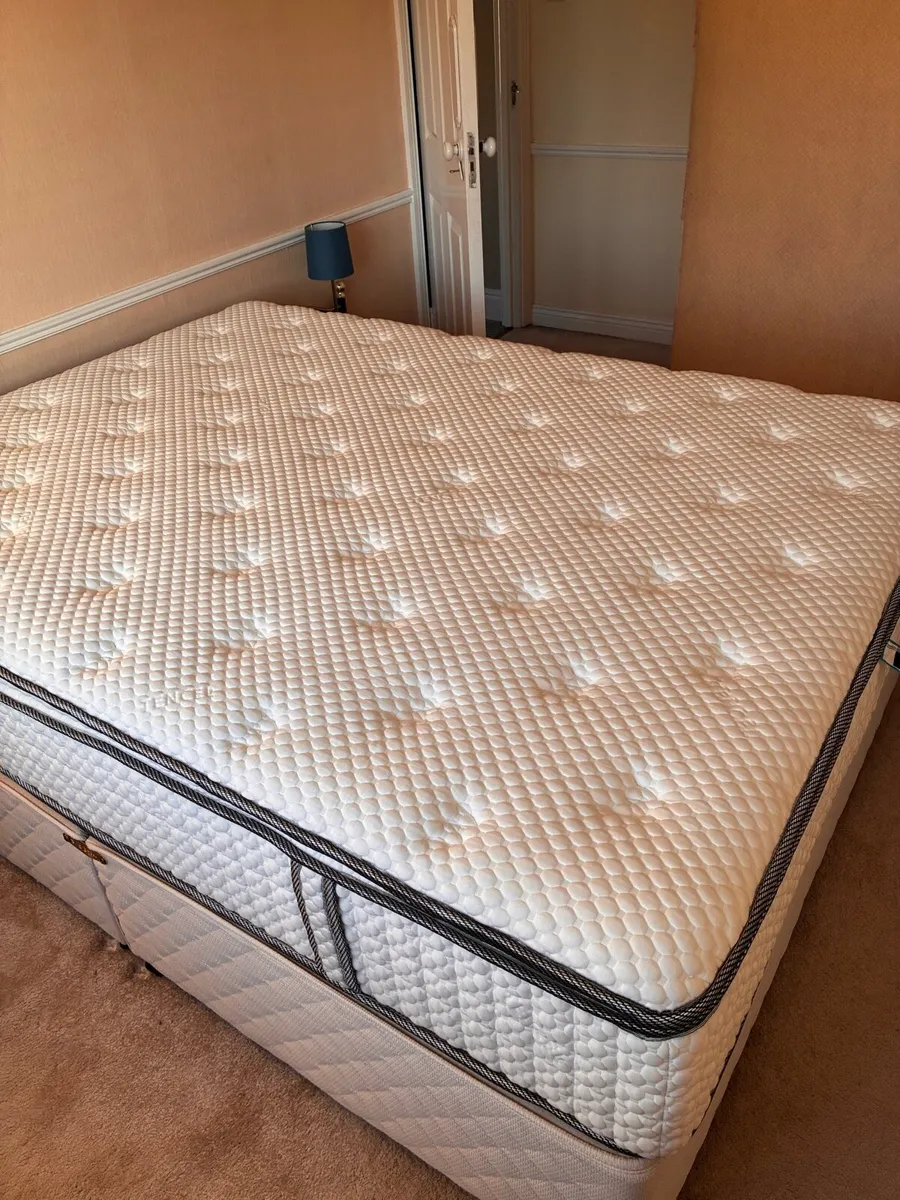 King bed with brand new quality mattress - Image 4
