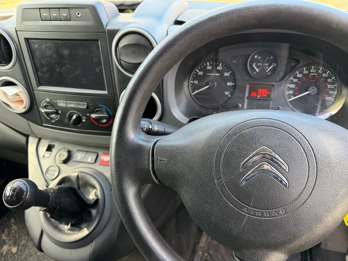 2017 Citroen Berlingo - Image 2