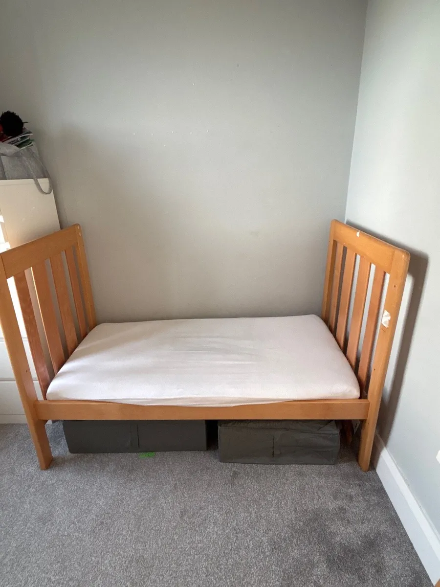 €20 Wooden Cot Bed (0-4 yrs) - Image 2