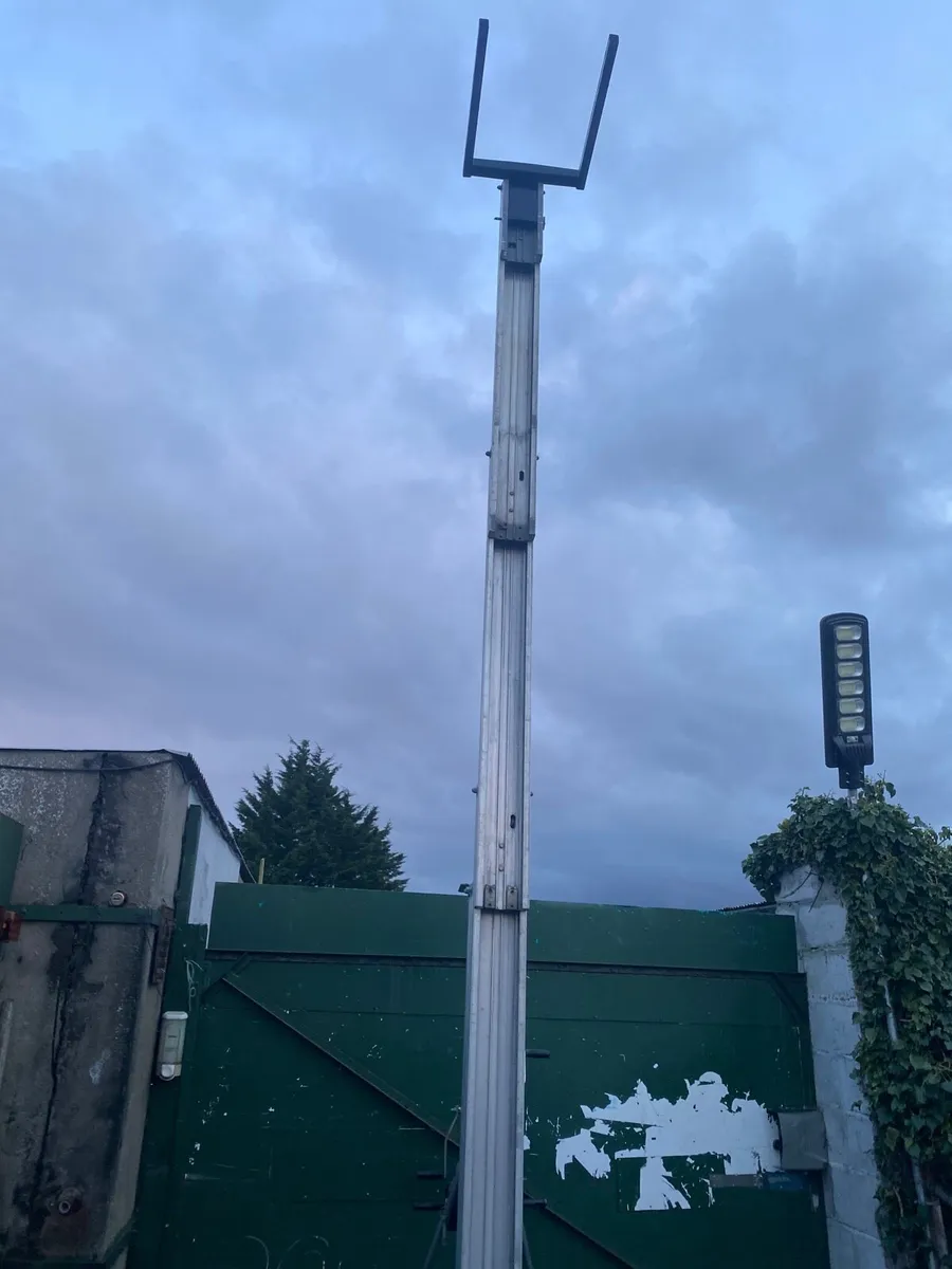 Genie SLA25 SUPER-ADVANTAGE  LIFT - Image 2