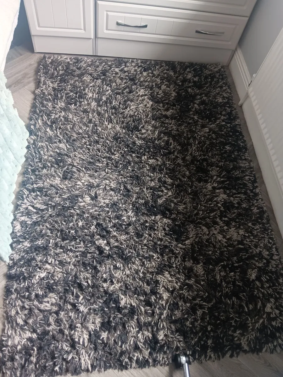 Dark, medium and light grey mottled shaggy Kukoon - Image 1