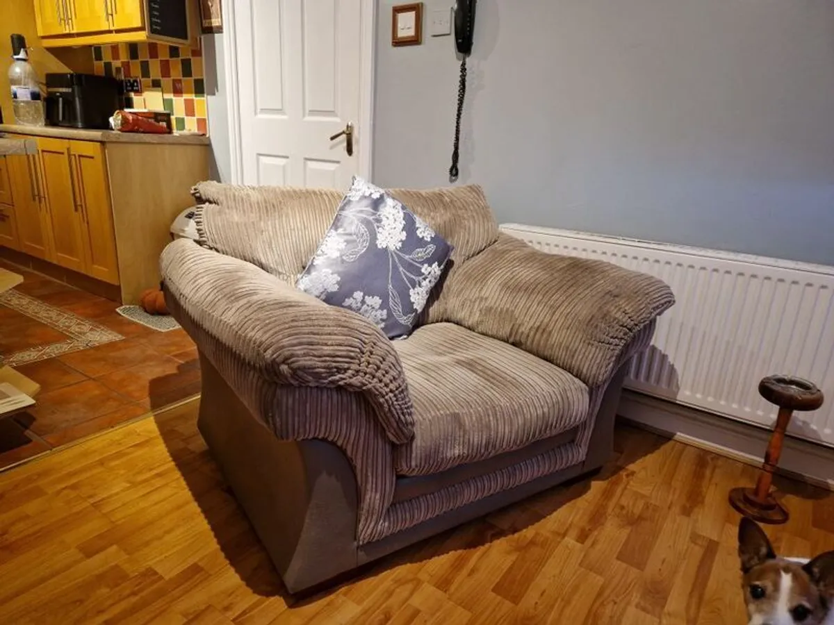 sofa, dressing table, and kitchen table - Image 2
