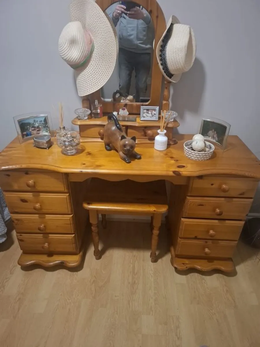sofa, dressing table, and kitchen table - Image 4