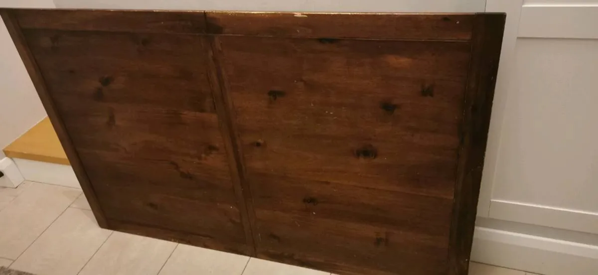 Kitchen Table - Image 1