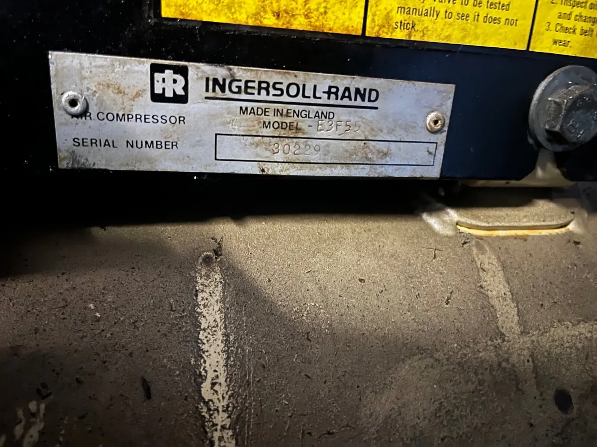 Air compressor - Image 1