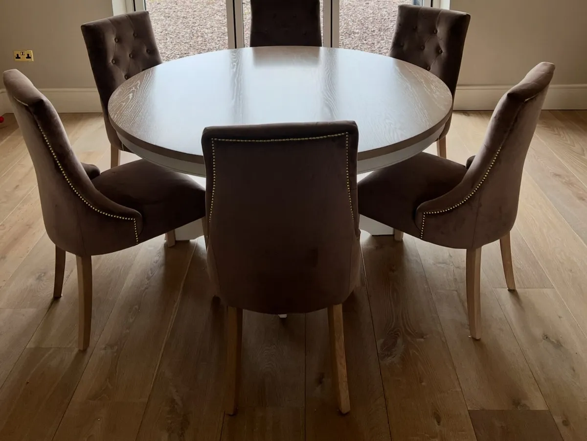 Bespoke Ventura Harlow Table - Image 1