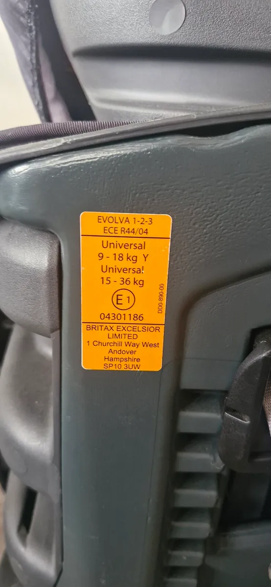 Child car seat - Image 4