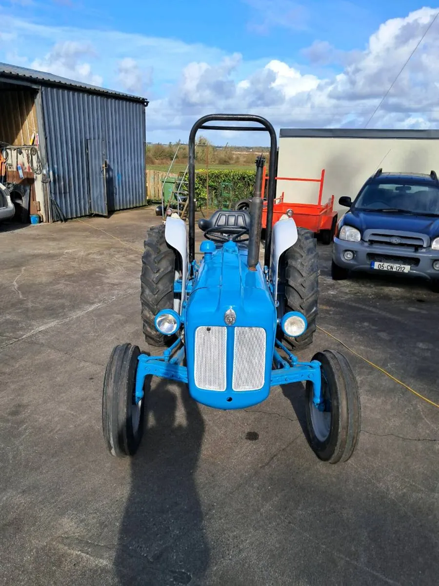 Ford Dexta - Image 2