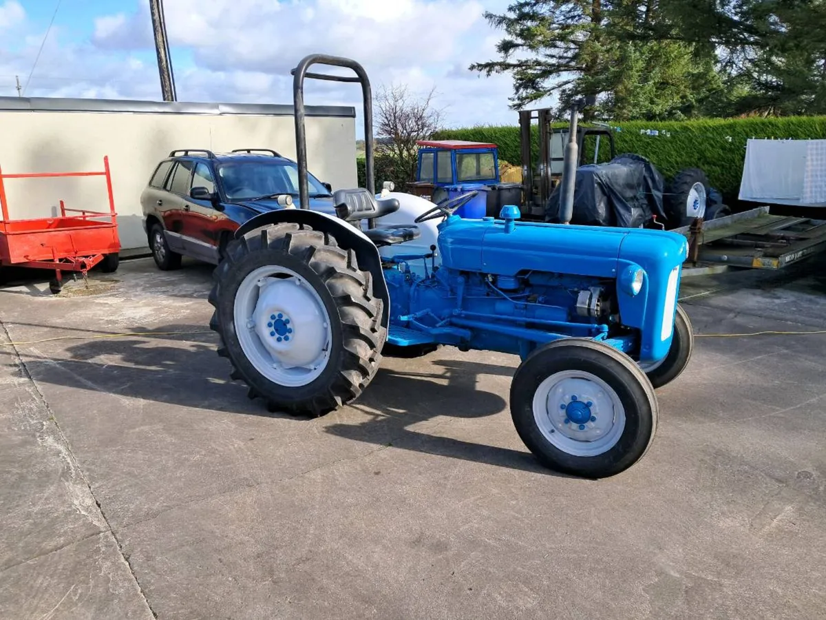 Ford Dexta - Image 3