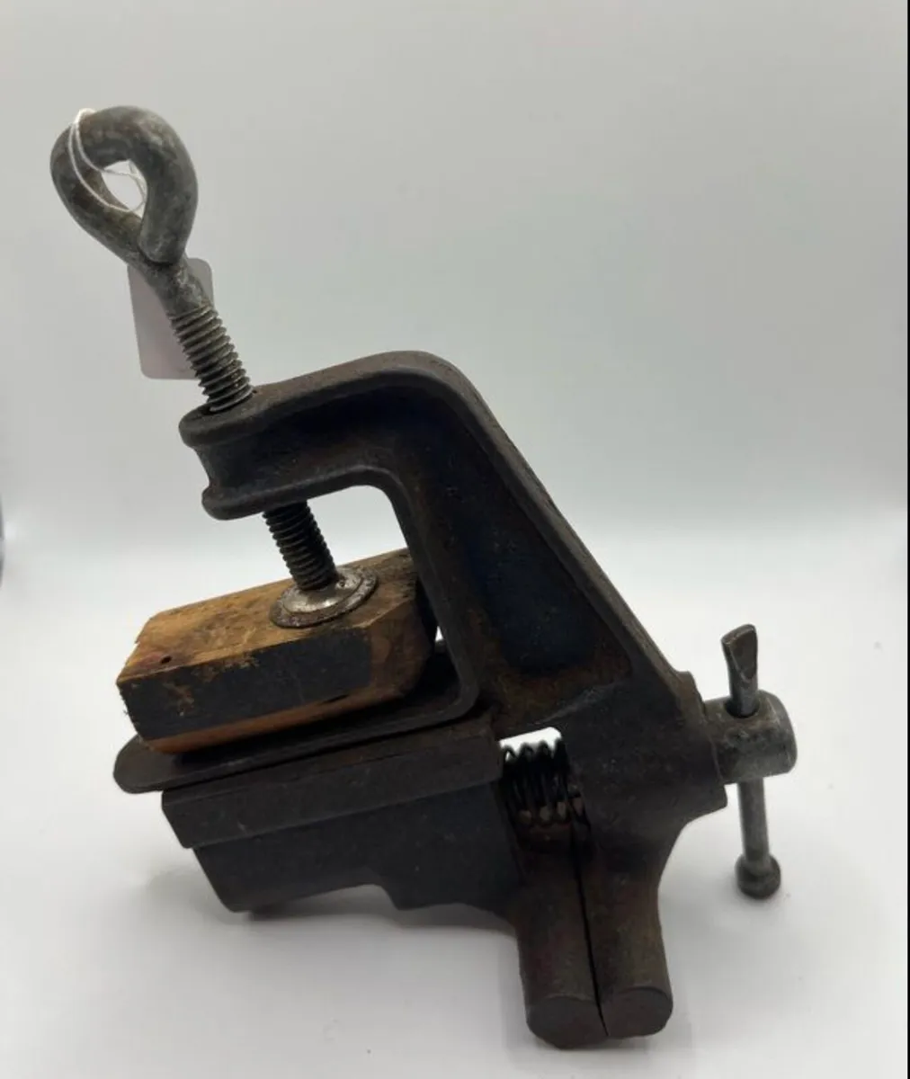 1960s Vintage vice - Image 2