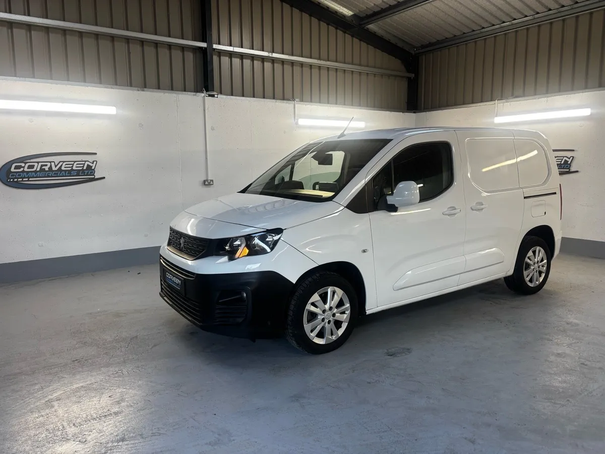 2019 Peugeot Partner Asphalt 100bhp - Image 2