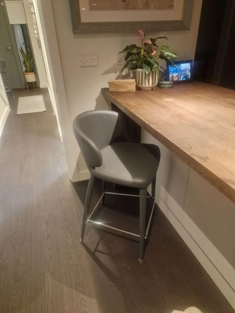 Bar stools - Image 3