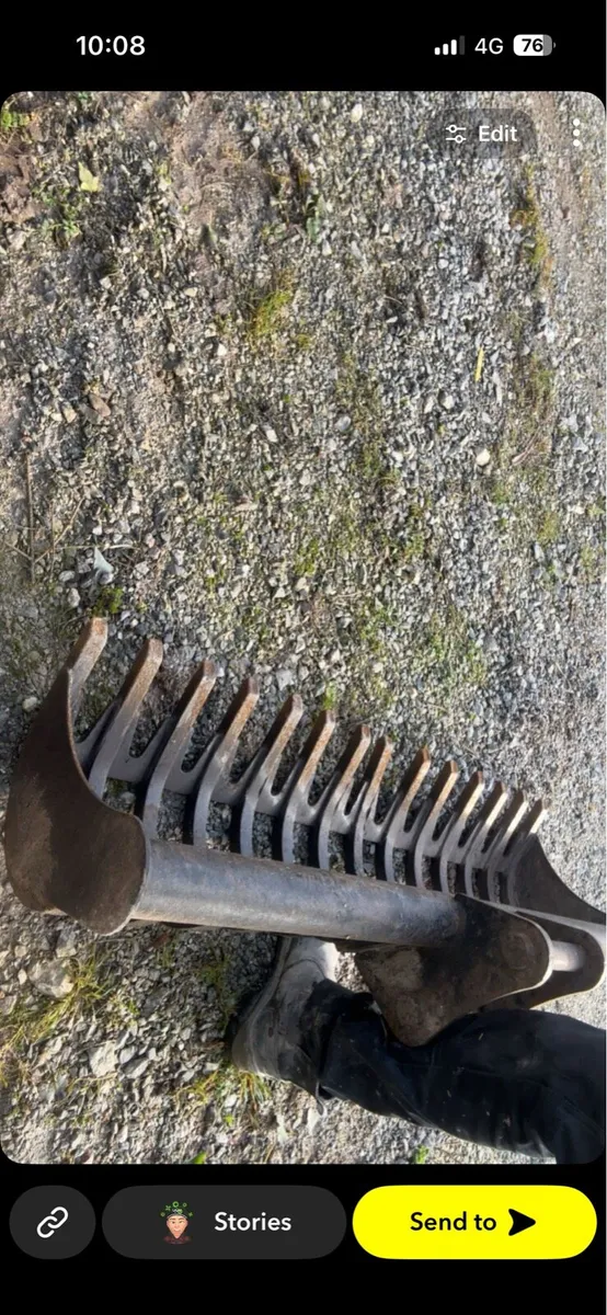 4 foot riddle rake bucket ,35mm pins - Image 3