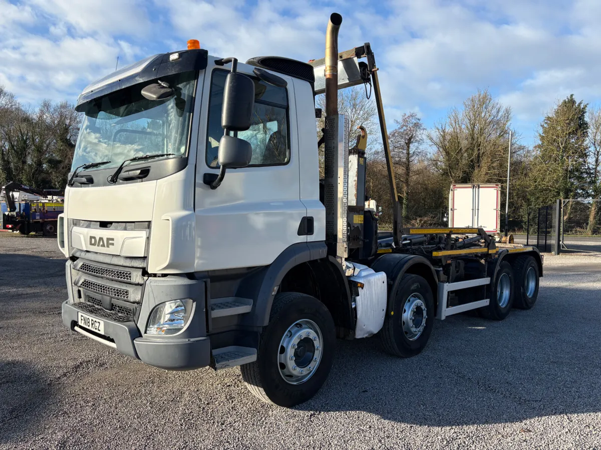 2018 DAF CF 450 8x4 Hookloader - Image 1