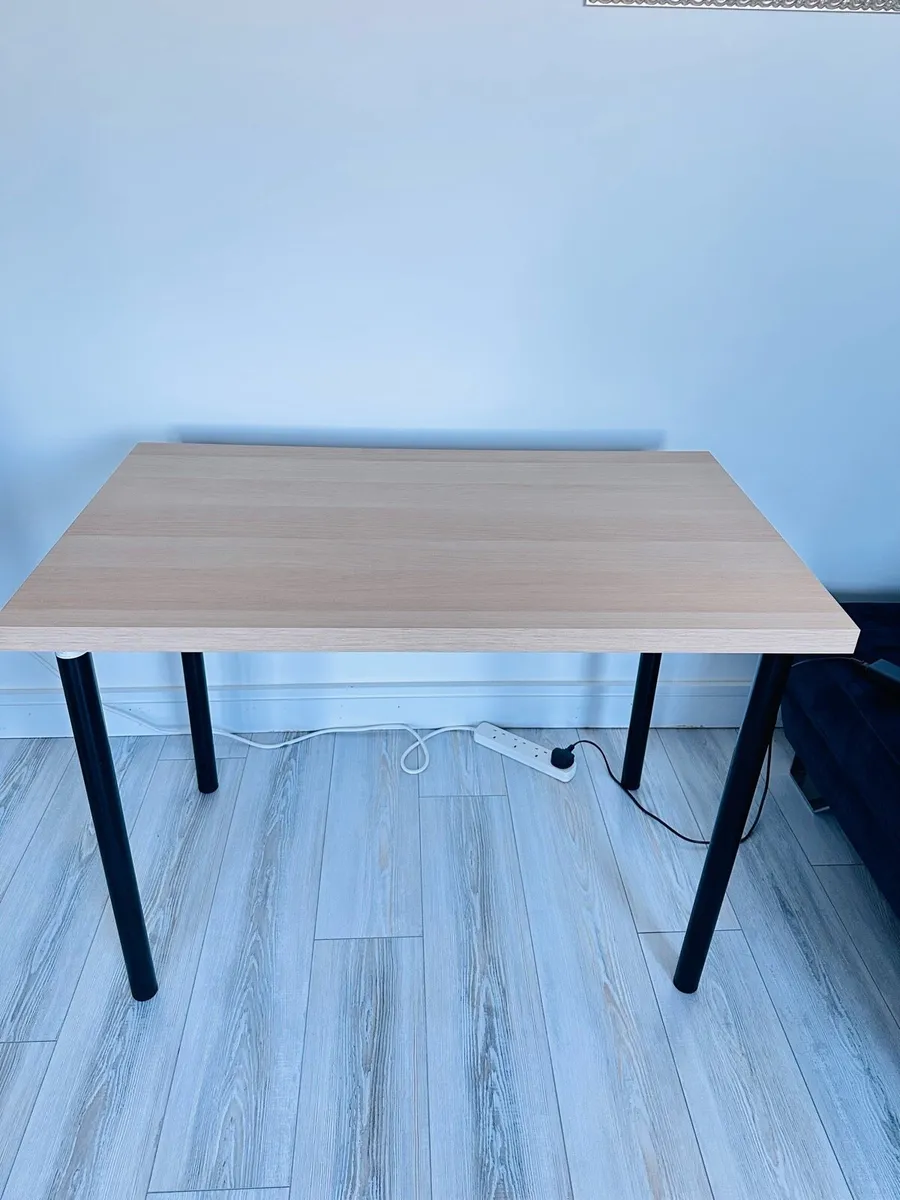 Free Table - Image 3