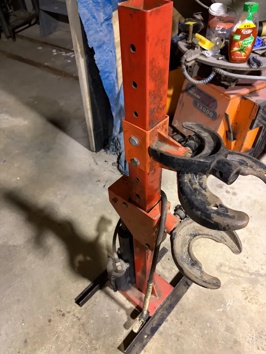 Coil Spring Compressor Stand - Image 1