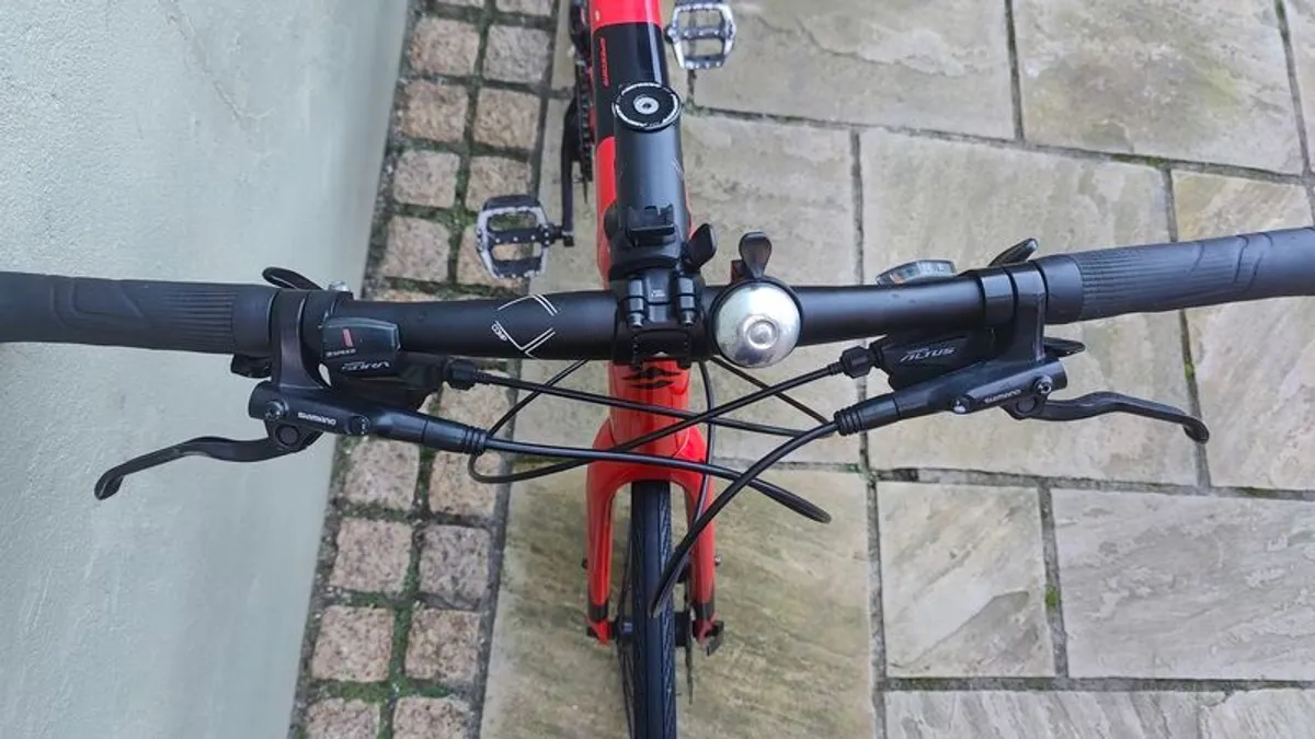 Merida Speeder Hybrid Bike - Image 3