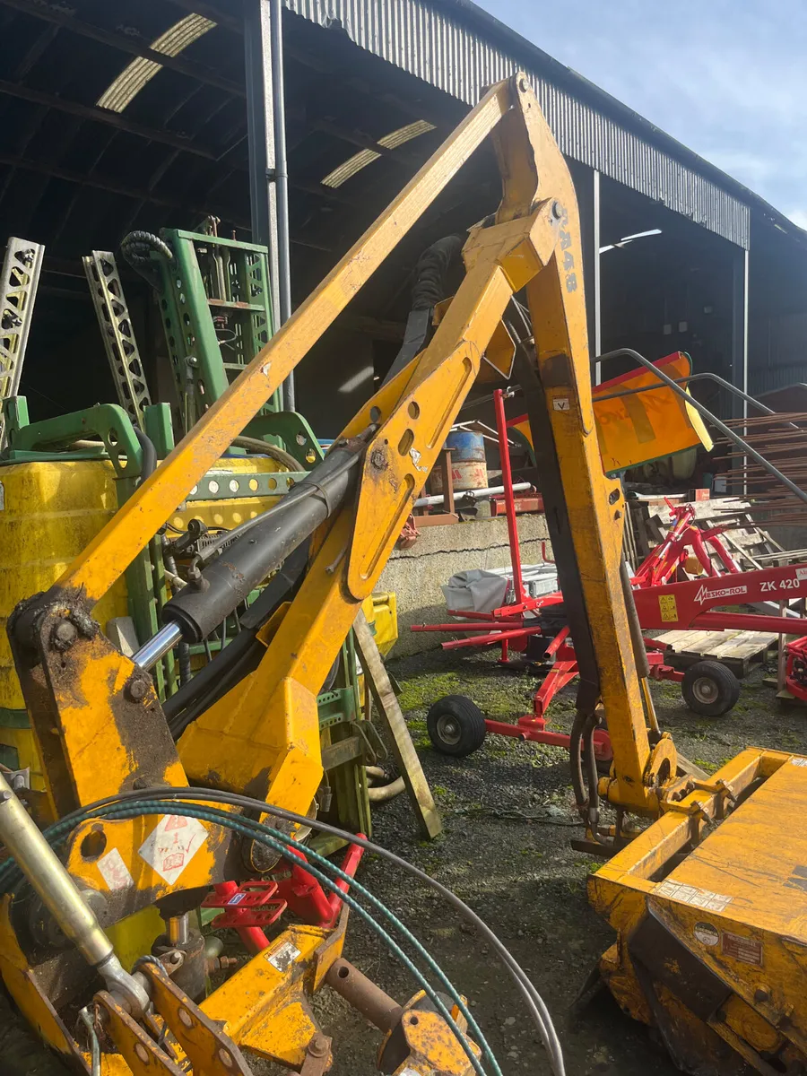 Used McConnel PA48 Hedgecutter - Image 2