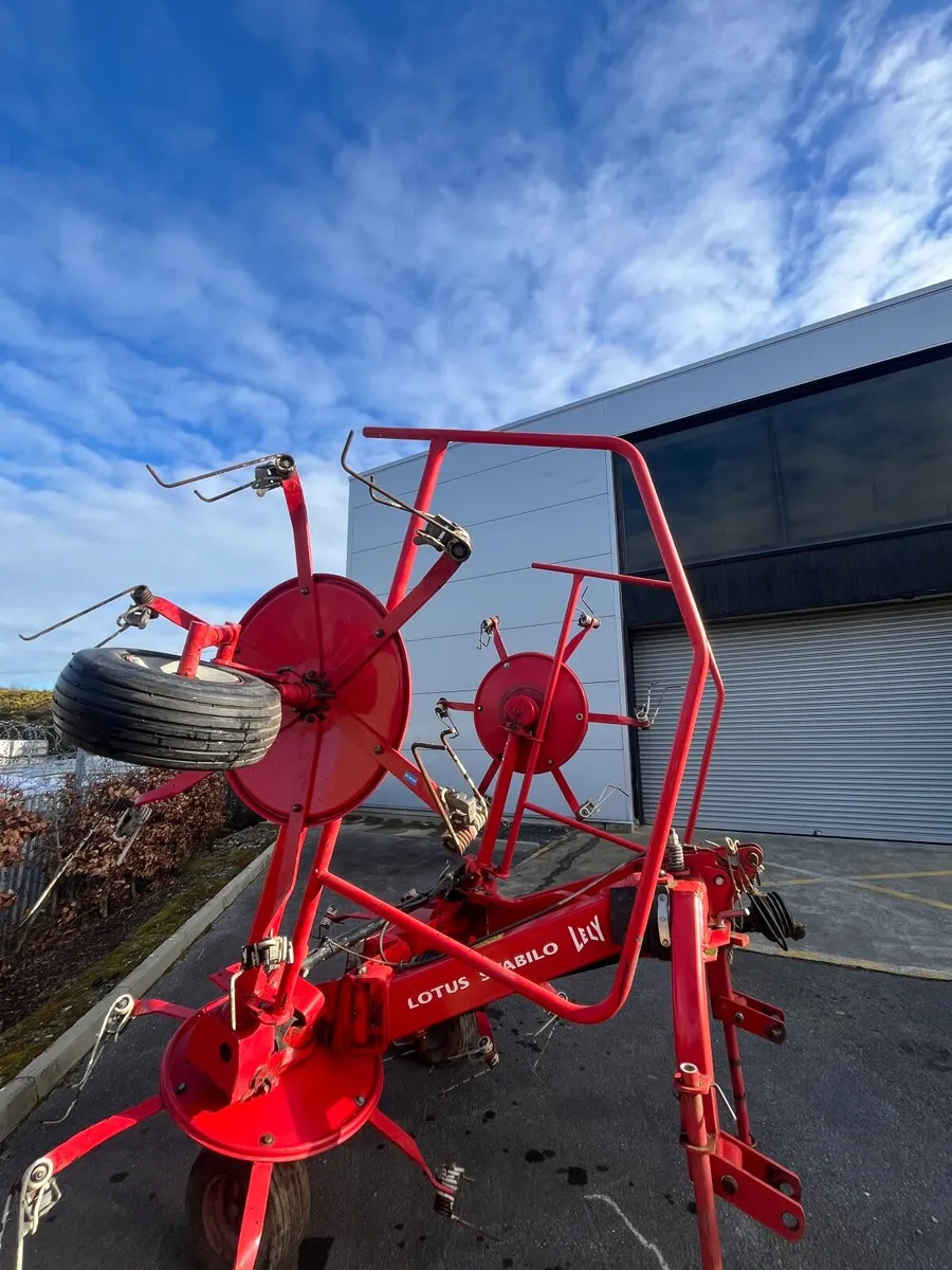 Lely Lotus  520 - Image 1