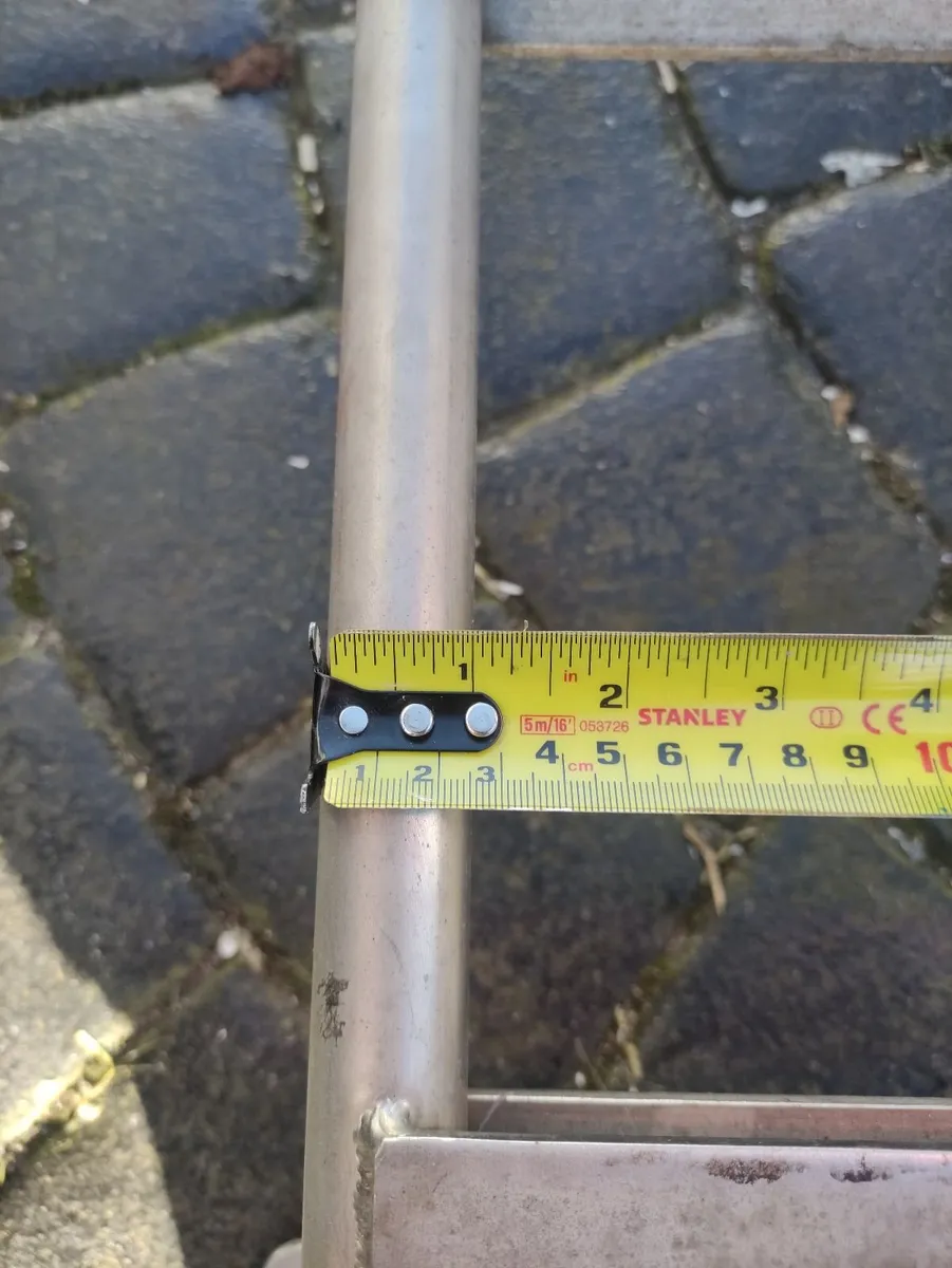 Van/campervan rear door ladder - Image 4