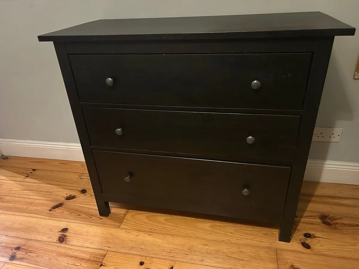Chest of drawers - Image 1