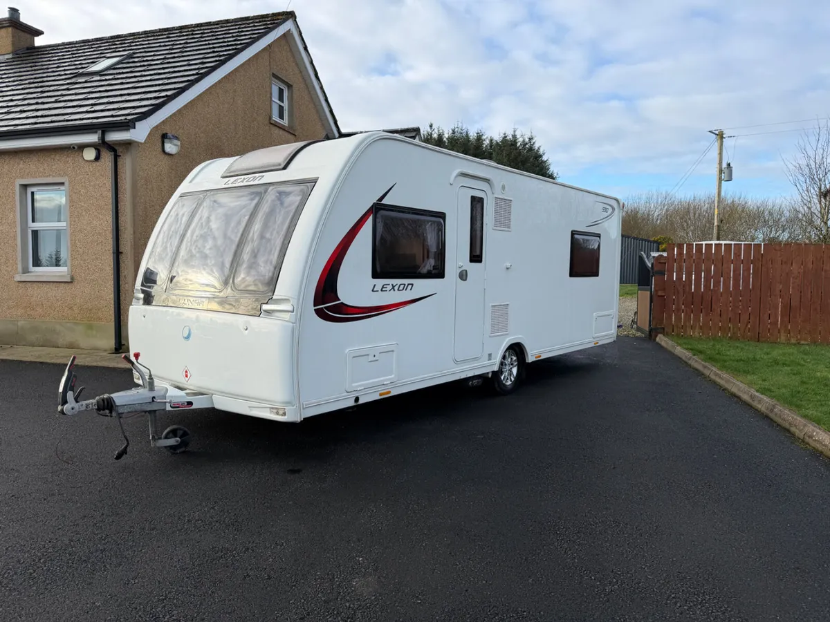 2018 Lunar Lexon 590 - Image 1