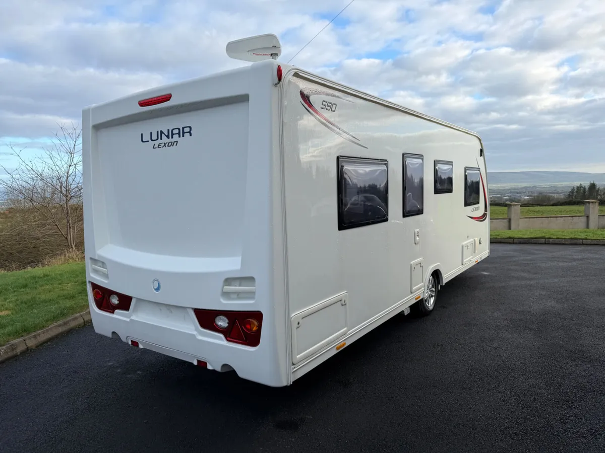 2018 Lunar Lexon 590 - Image 4