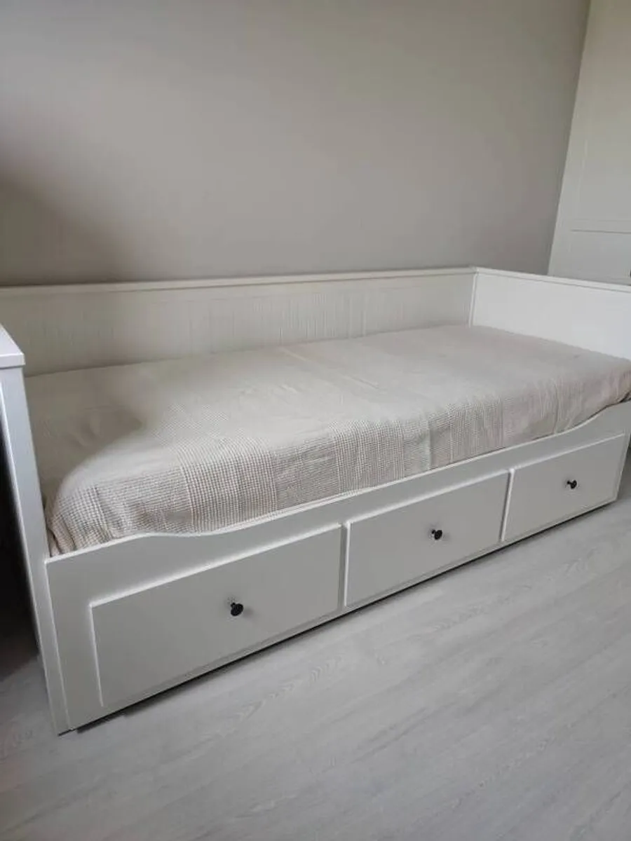 Sofa bed single to double - Image 1