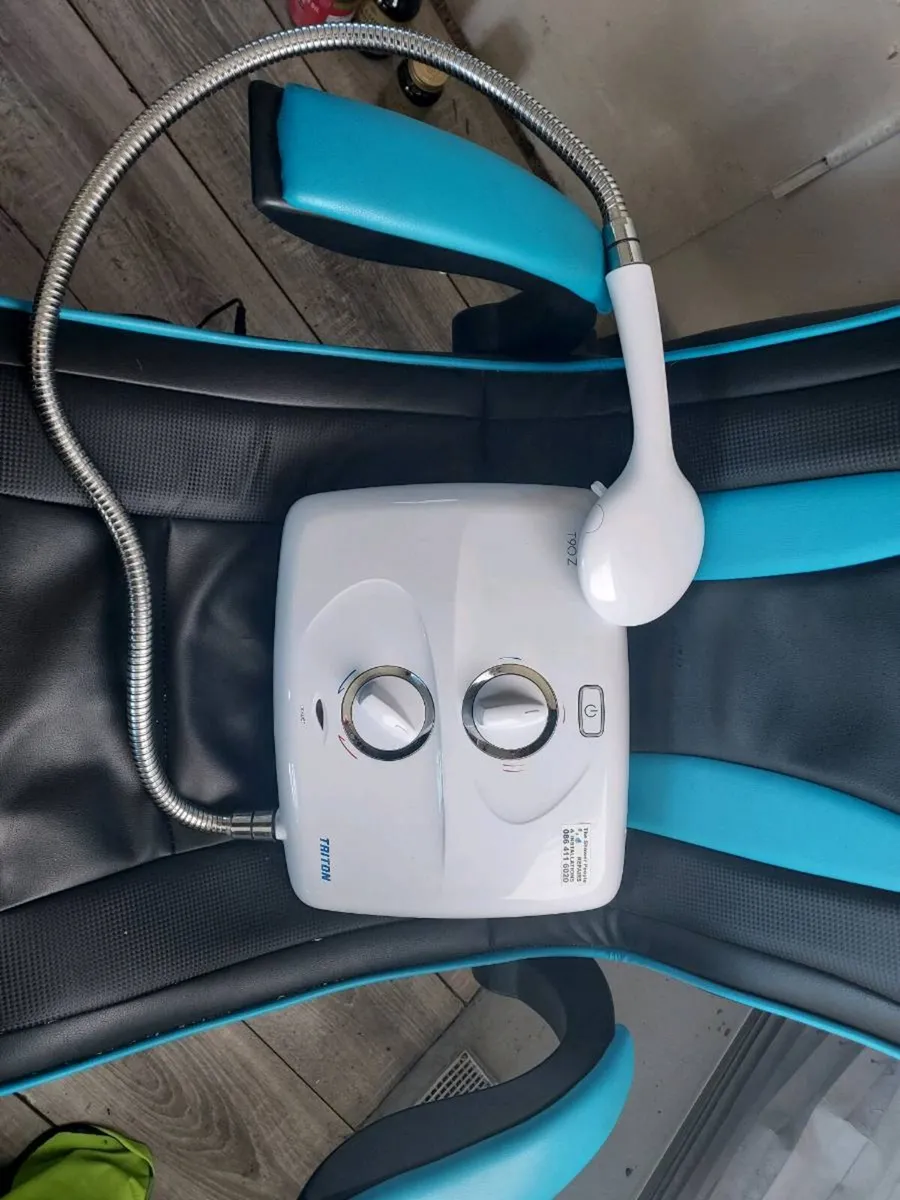 TRITON SHOWER - Image 2