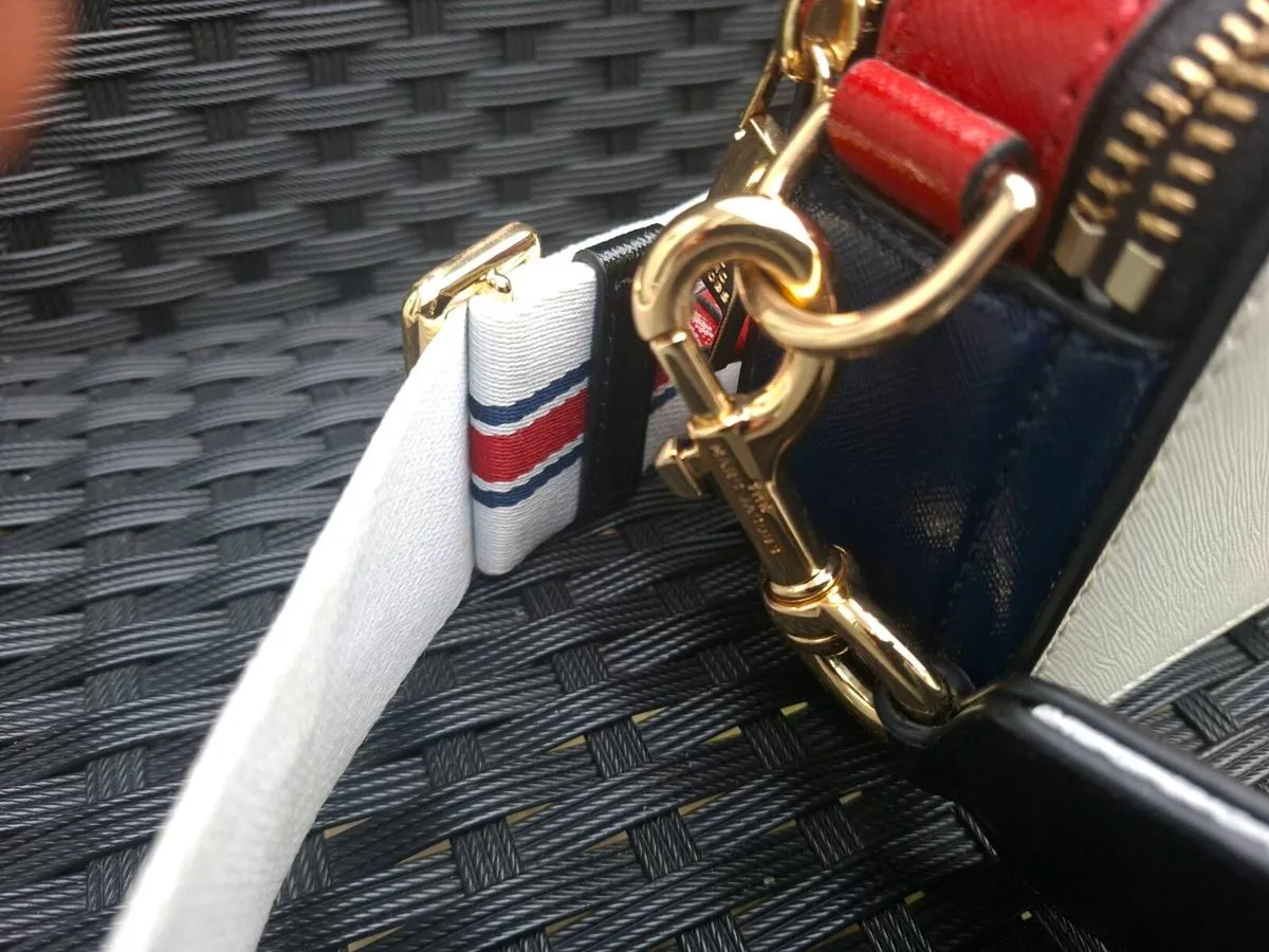 Official (not knockoff) Marc Jacobs Snapshot Bag - Image 3