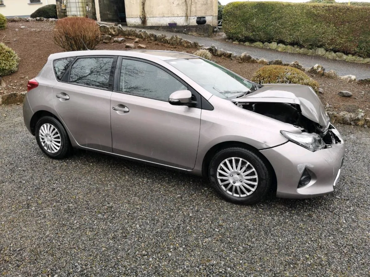 131 Toyota Auris - Image 3